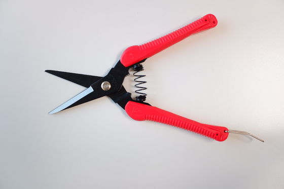 comprar Tesouras de corte de mangas de plástico vermelho para redes de pesca Fabricação em linha