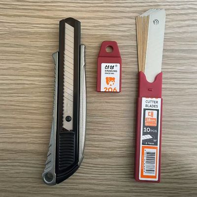 comprar Tesouras de 18 mm de corte preciso compatível com a maioria das facas de utilidade Fabricação em linha
