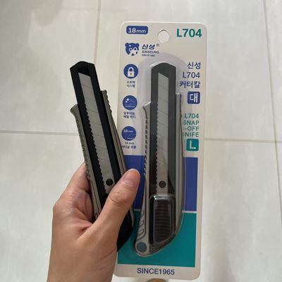 comprar Comodíssima faca utilitária de 18 mm L704 com comprimento de lâmina de 100 mm e lâmina SK2 de alumínio durável Fabricação em linha