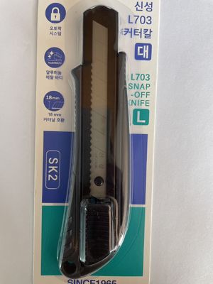 18mm Retrátil de parede seca Utilidade de faca Lâmina comprimento 100mm Design ergonômico