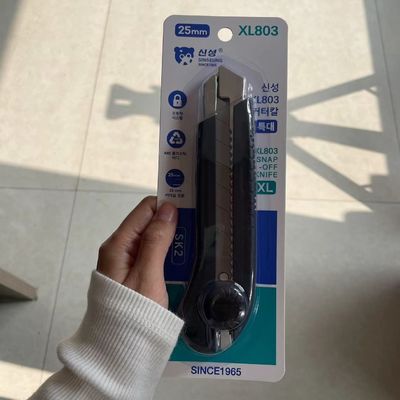 Facas utilitárias de punho de plástico de 25 mm com lâminas de aço carbono SK2