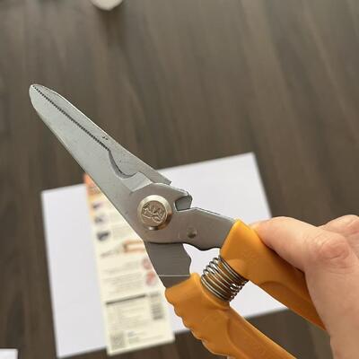 Tesoura de Poda Ergonômica de 203mm com Punho Confortável para Tarefas de Jardinagem Profissional
